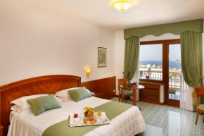 Grand Hotel Cesare Augusto  Сорренто
